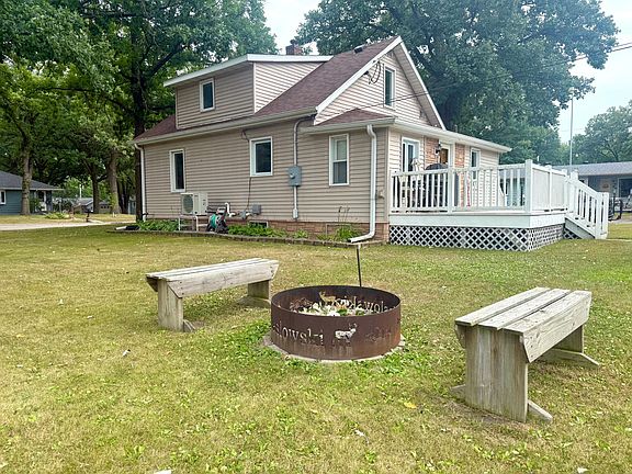 4th image of 712 4th St SW