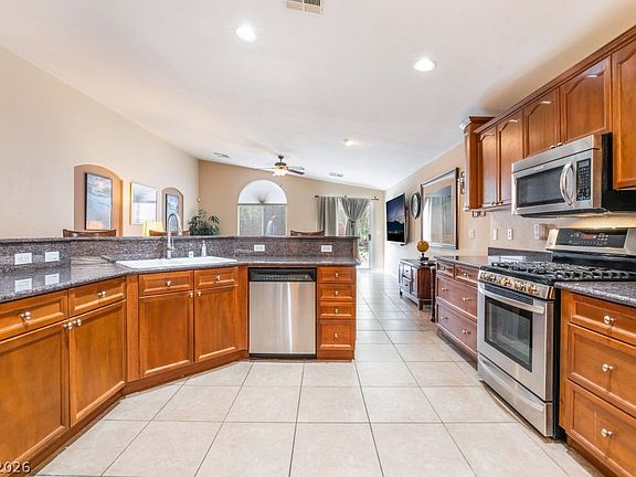 5th image of 11261 Playa Caribe Ave