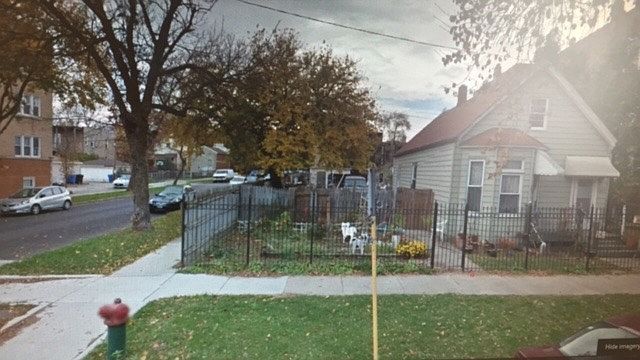 1st image of 2102 N Sawyer Ave