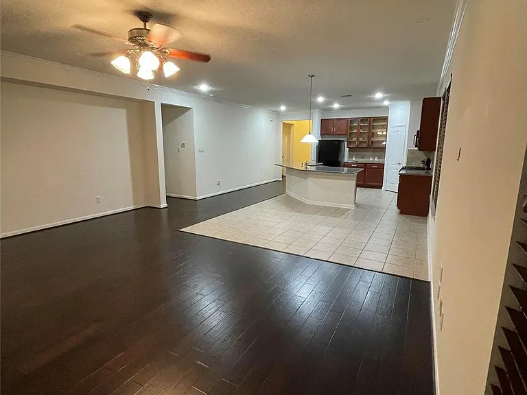 16511 Winthrop Bend Dr — Photo 6