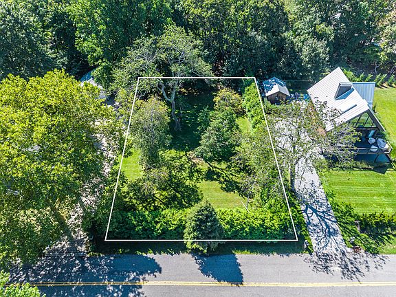 2nd image of 1400 Bay Shore Rd