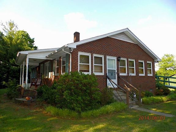 Side door into sunroom