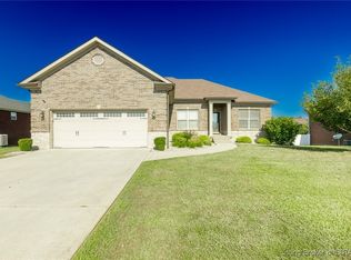 6005 Cookie Dr, Charlestown, IN 47111