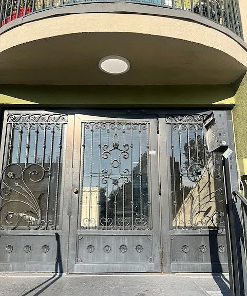 6701 Woodman — Photo 1