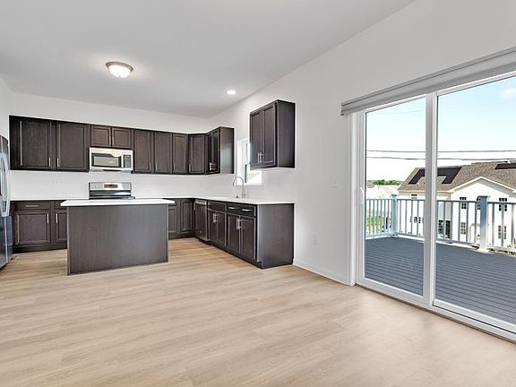 Birchwood Kitchen and Nook