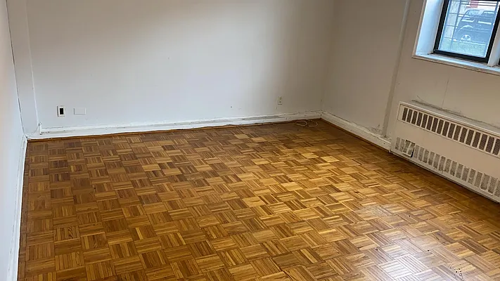 Rented by Chana Ofek, LREB | media 5