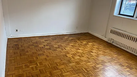 Rented by Chana Ofek, LREB