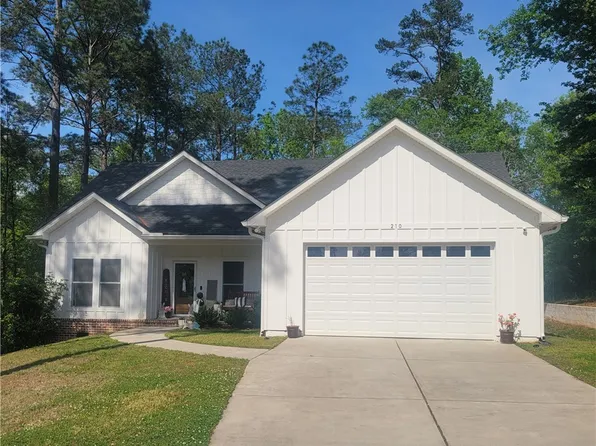 210 Melody Ln, Valley, AL 36854
