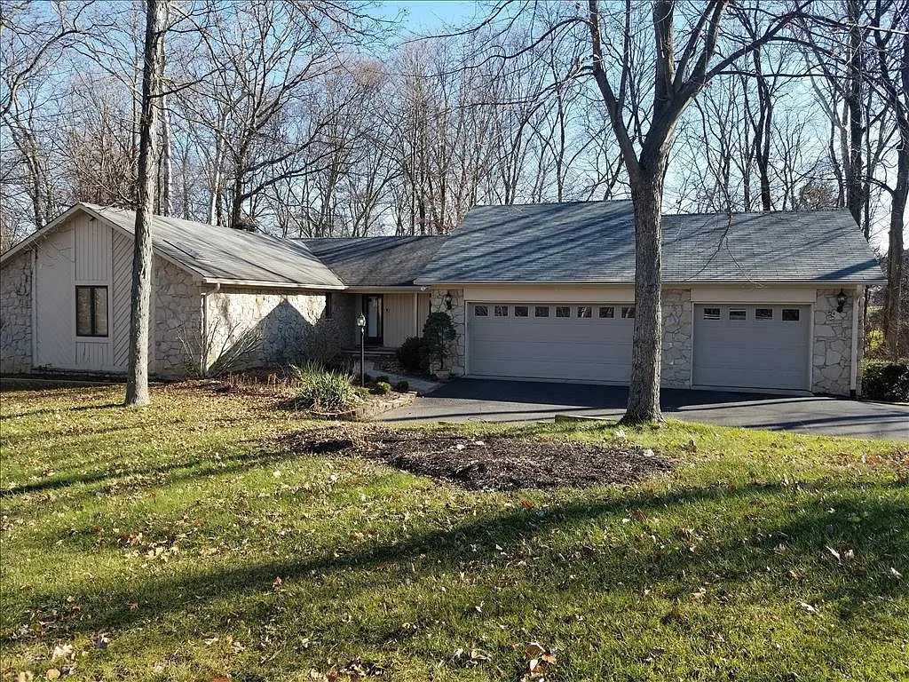 10905 Fall Creek Rd photo 1