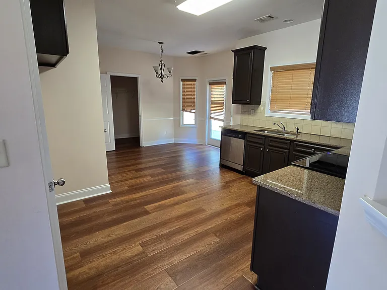 187 Thorncrest Ct — Photo 9