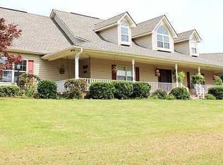 1035 Old Charleston Rd NE, Cleveland, TN 37312