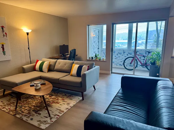 3814 11th Ave W APT 16, Seattle, WA 98119