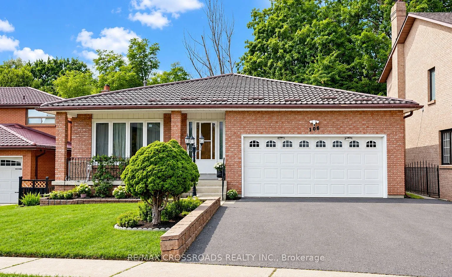 106 Stilecroft Dr — Photo 1