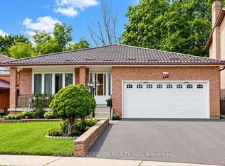 106 Stilecroft Dr #5, Toronto, ON M3J1A9