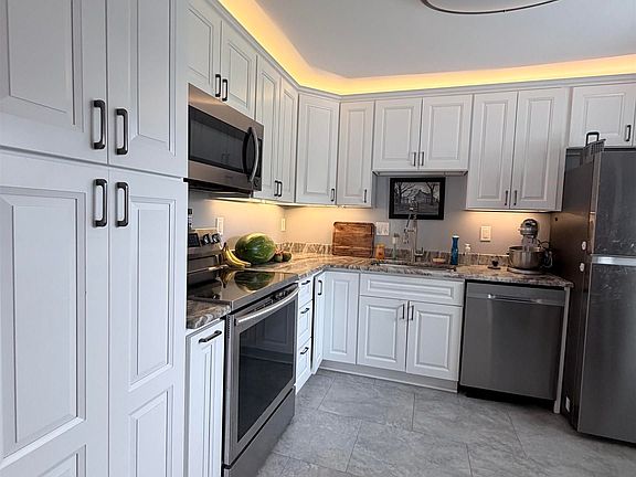 4th image of 25264 Wiseman St