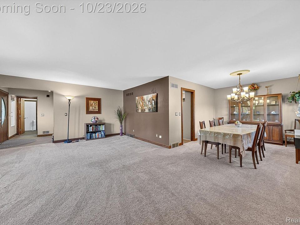41 Hurondale Dr, photo 17
