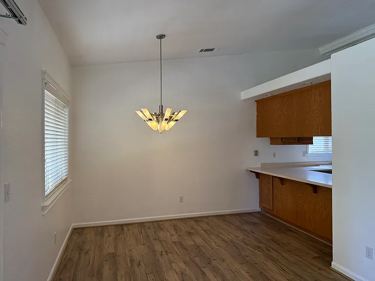 1343 Britt Ln — Photo 7
