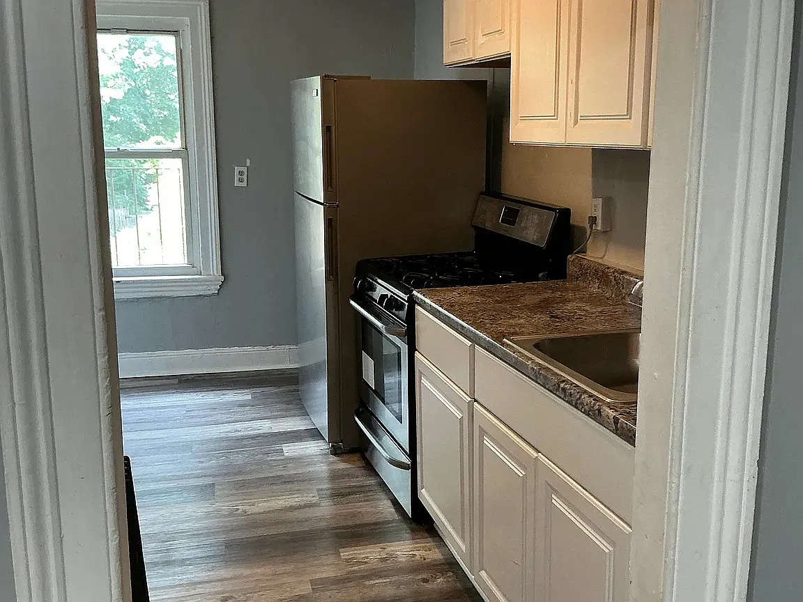 88 Clinton St — Photo 2