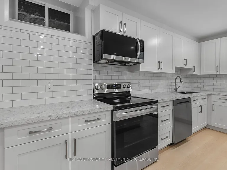 543 Roxton Rd #1 — Photo 6