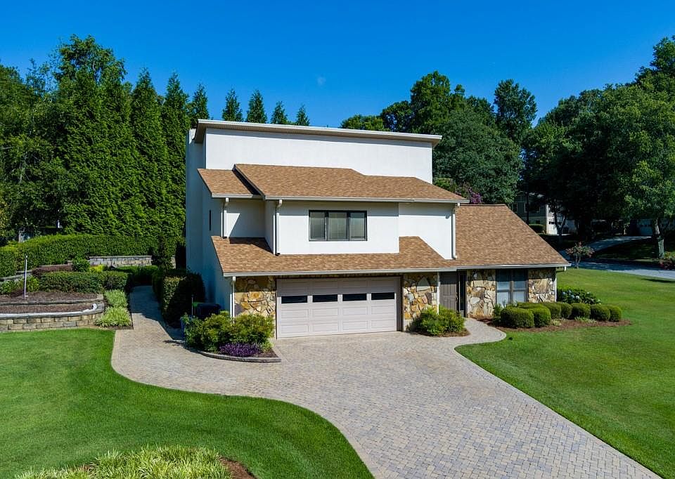 1st image of 4425 Cove Island Dr NE