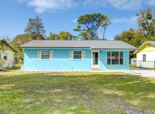 1922 Locust Ave, Palatka, FL 32177