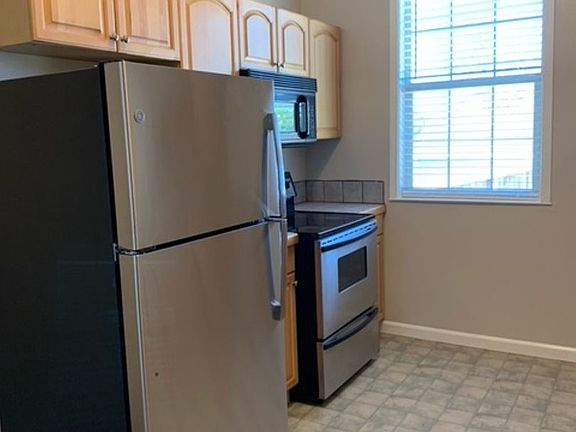 5th image of 10760 Hale Ave Units A & B