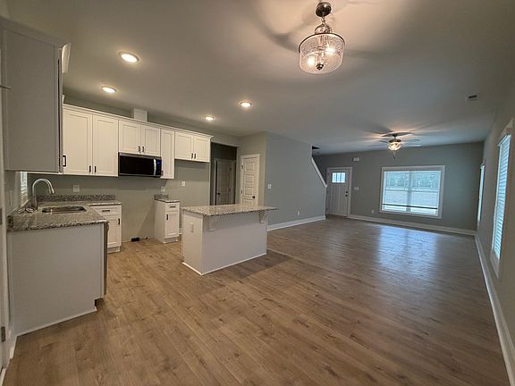 4th image of 861 Jack Rd