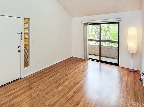 3rd image of 27940 Tyler Ln Unit 460