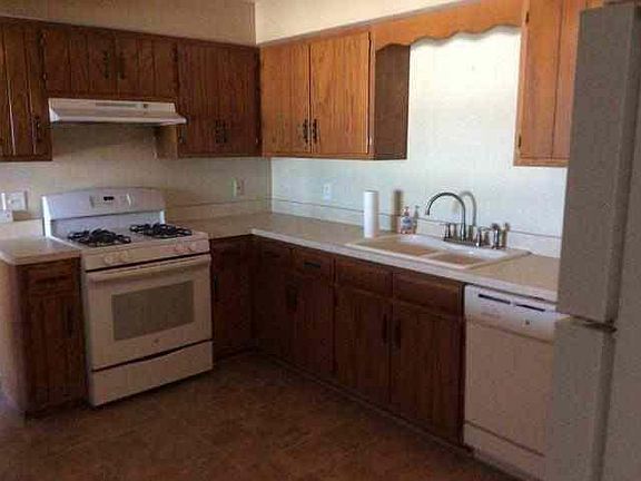 3rd image of 2390 Bicentennial Ave APT 10