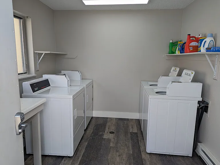 333 Custer Ave #1 — Photo 12