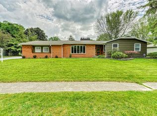 262 Imperial Cir, Rochester, NY 14617