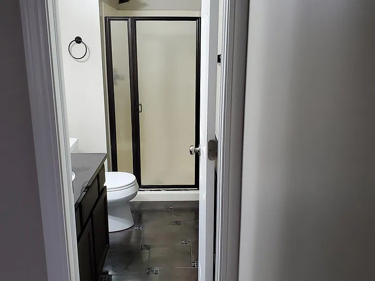 308 W Adams St — Photo 25