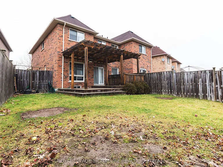 3082 Cabano Cres — Photo 4