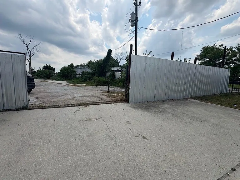 1904 Little York Rd — Photo 6
