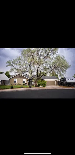 934 NW Negus Ln Photo 1