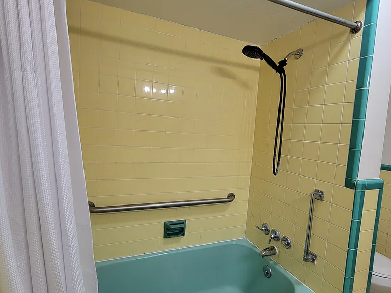 4027 Iris St N — Photo 19