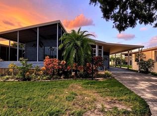 3520 Engineer Dr, Valrico, FL 33594