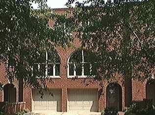 5331 Northumberland St, Pittsburgh, PA 15217