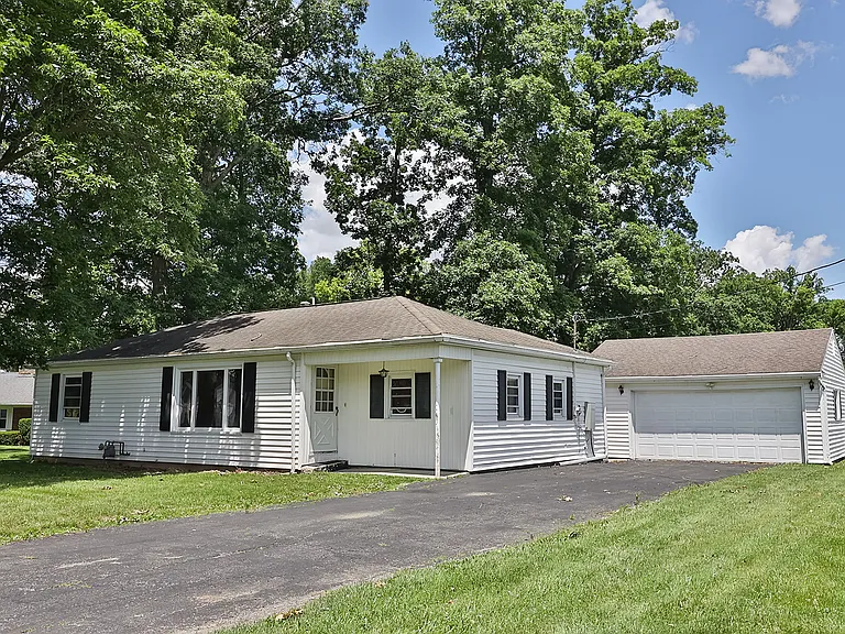 1930 Sara Lee Ave — Photo 25