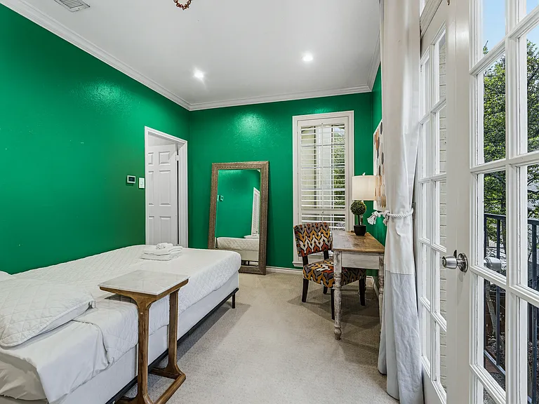 4517 Holland Ave #107 — Photo 27