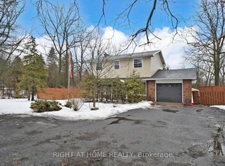 301 Garner Rd E, Hamilton, ON
