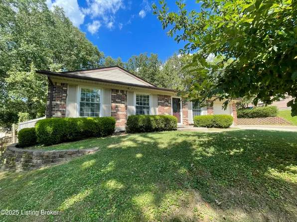 8009 Afterglow Dr, Louisville, KY 40214
