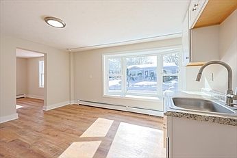 3rd image of 7-9 Fremont St #7