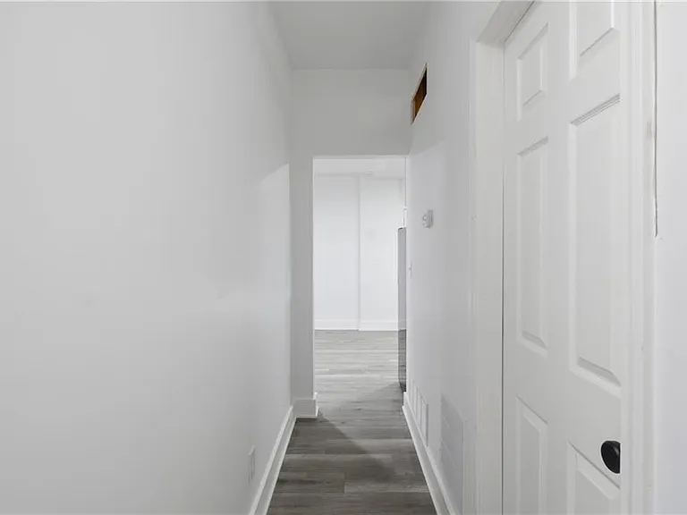 230 Pinebridge Ct — Photo 33