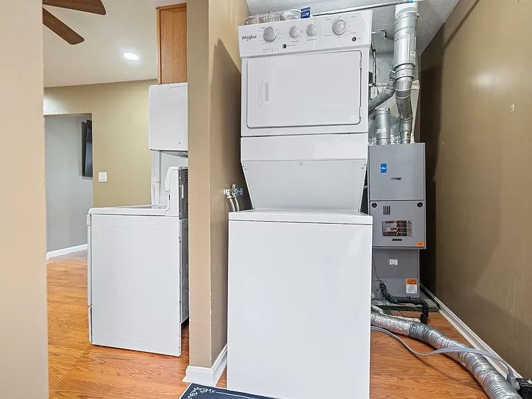 5411 Fennel Ct — Photo 4