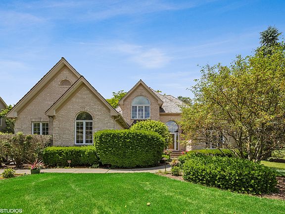 2nd image of 211 Boulder Dr