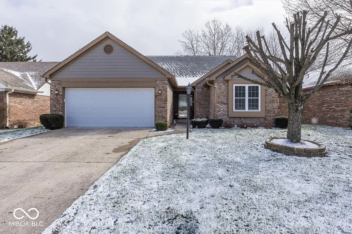 6943 Arjay Dr photo 1