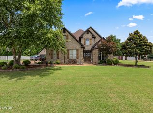 688 Blackmon St, Medina, TN 38355