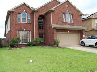 216 Splintered Arrow Dr, La Marque, TX 77568