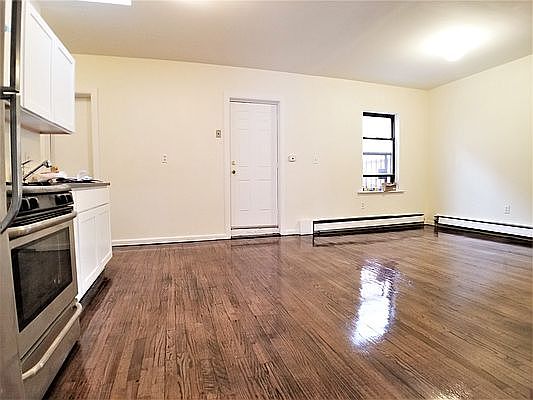 2nd image of 525 De Kalb Ave #3